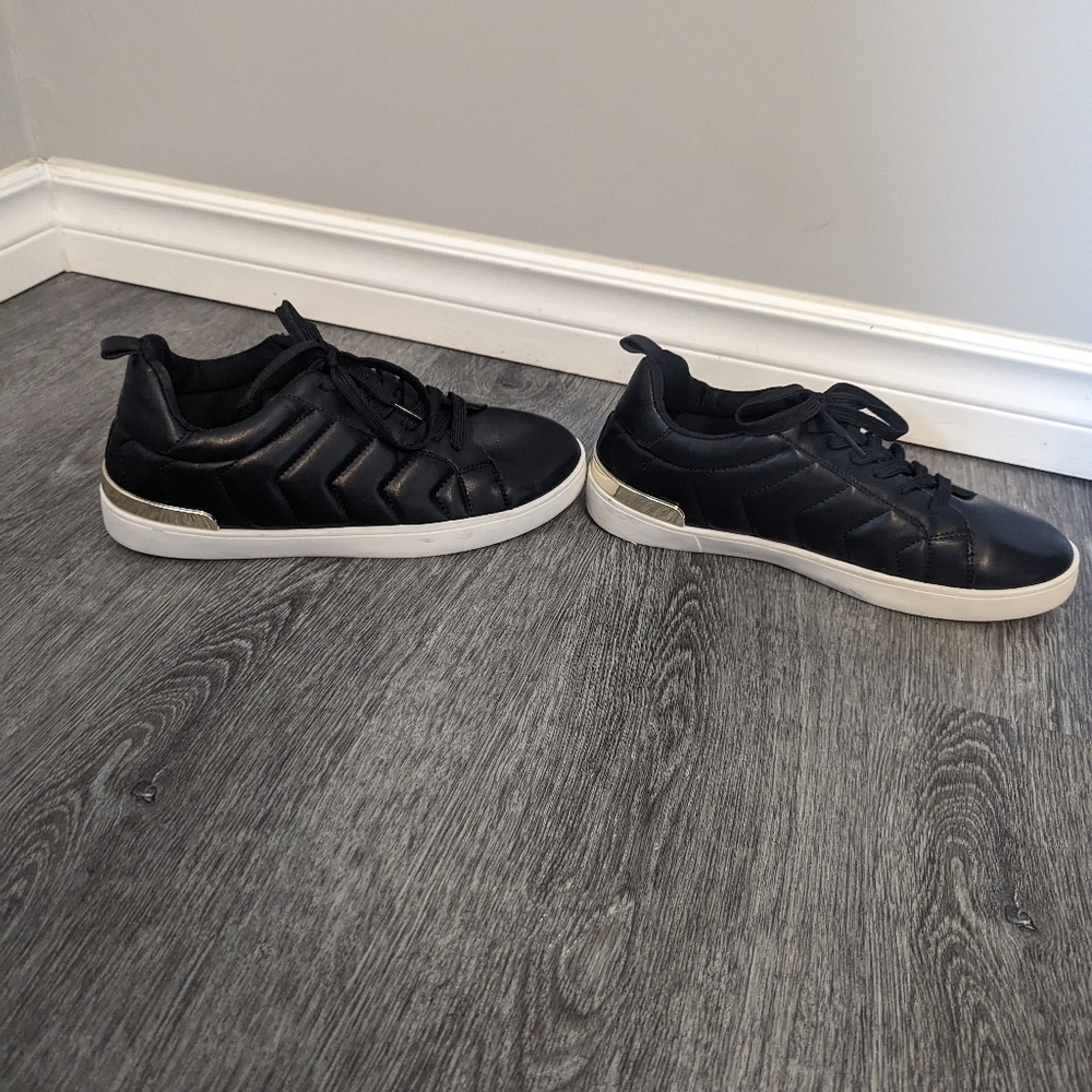 2/$15 Woman's Ardene Black & White Shoes Quilted Lace Up Shoes/Sneakers-Size 10 - Picture 2 of 6
